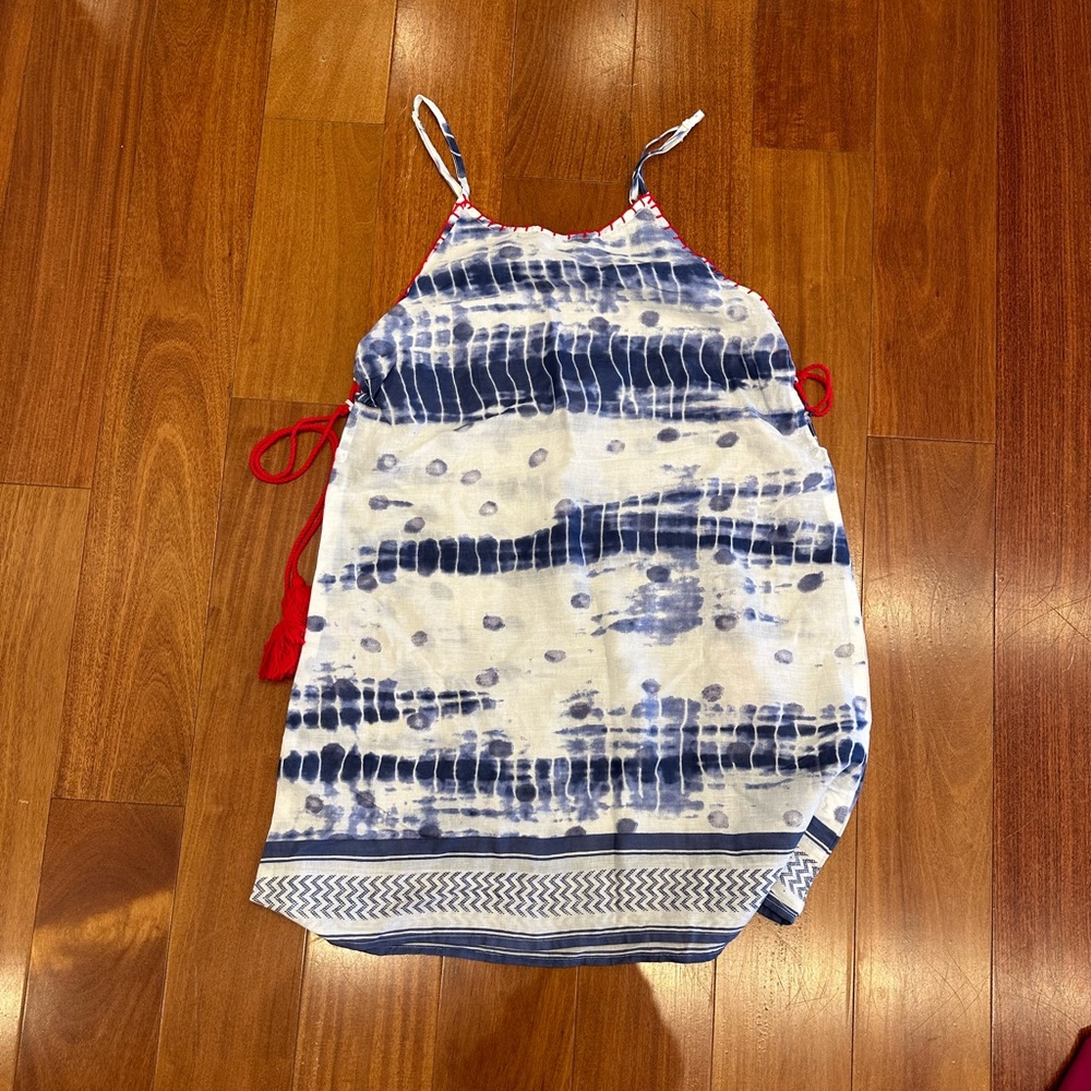 Blue white and red cover up